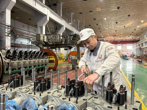 四川工匠李軍 堅守崗位34年,從學徒一步步成長為內鉗高級技師