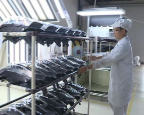 專注研發30年 帶領自己的團隊,沖進國內車燈行業前五名