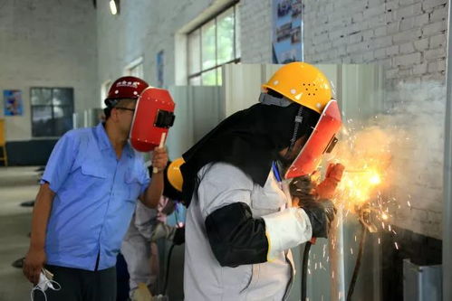 拓寬競(jìng)賽領(lǐng)域 發(fā)掘技術(shù)人才 山西建投四建集團(tuán)舉辦首屆 四建鋼構(gòu)杯 電焊工職業(yè)技能大賽