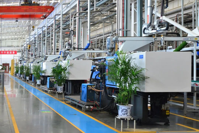 升級!長虹模塑智能注塑工廠跑出加“塑”度