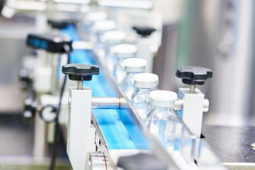 我1992年正營轉(zhuǎn)業(yè),放棄800元工資的藥廠進(jìn)了公安局,他們說我傻